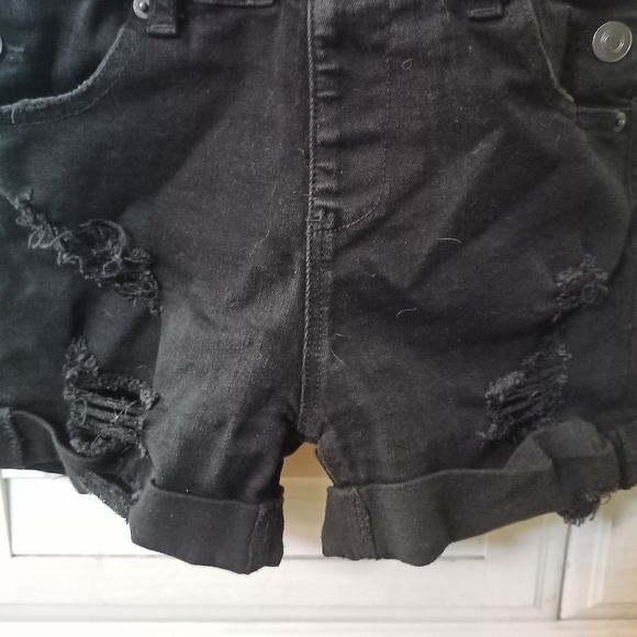 Overall shorts - Picture 2 of 4